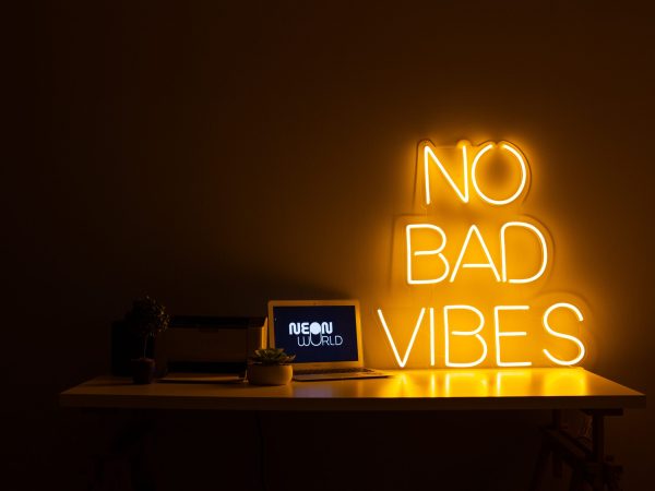 No bad vibes 75cm